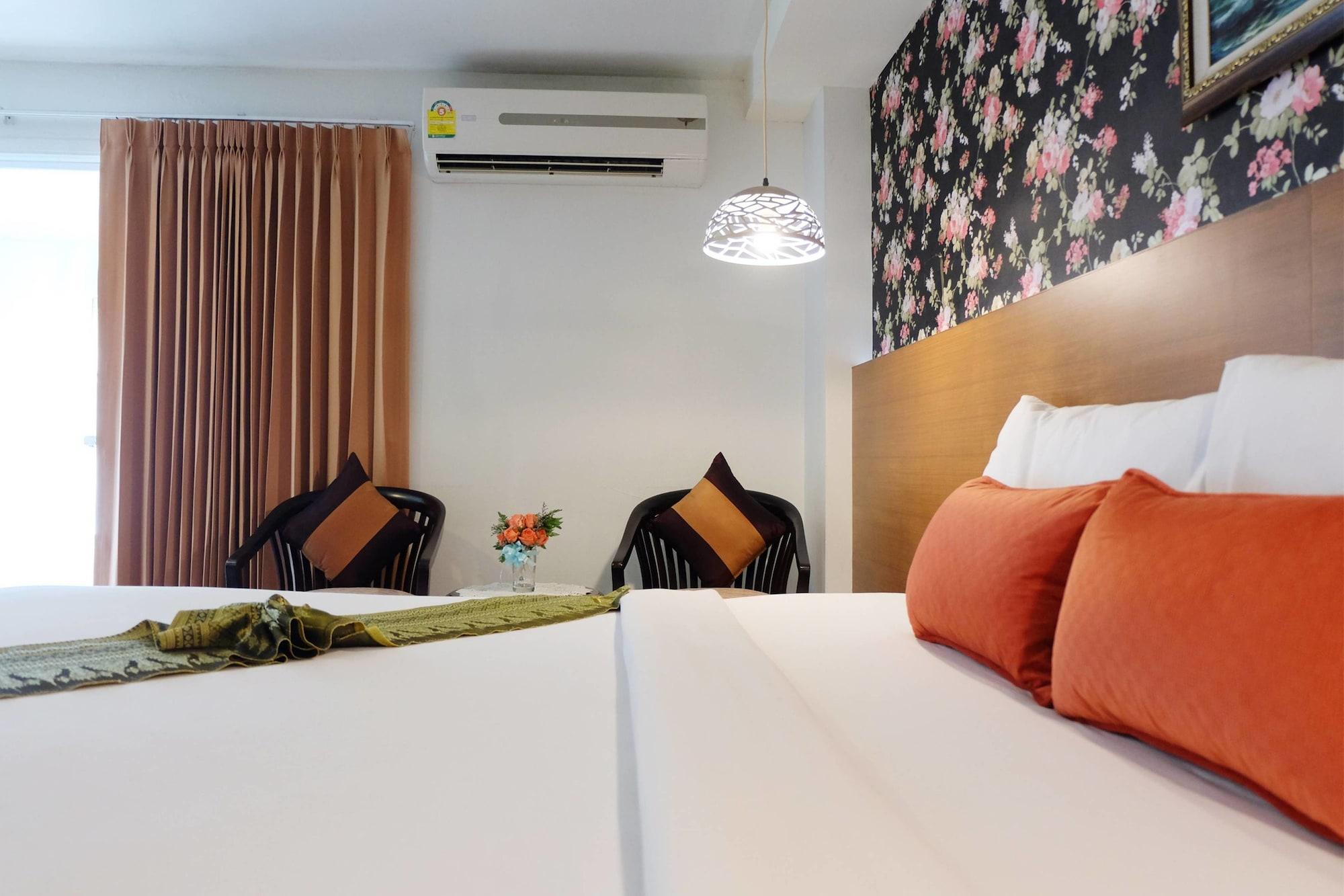 Grand Hill Resort And Spa Nakhon Sawan Exteriör bild