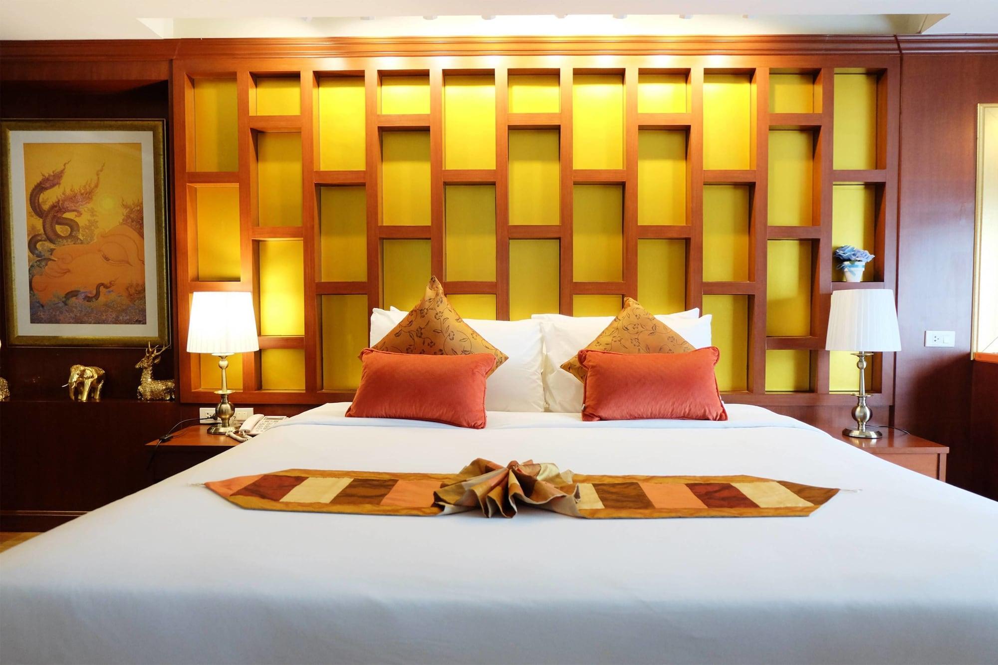 Grand Hill Resort And Spa Nakhon Sawan Exteriör bild