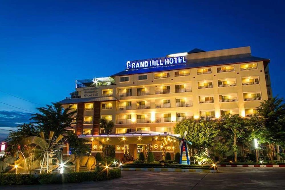 Grand Hill Resort And Spa Nakhon Sawan Exteriör bild