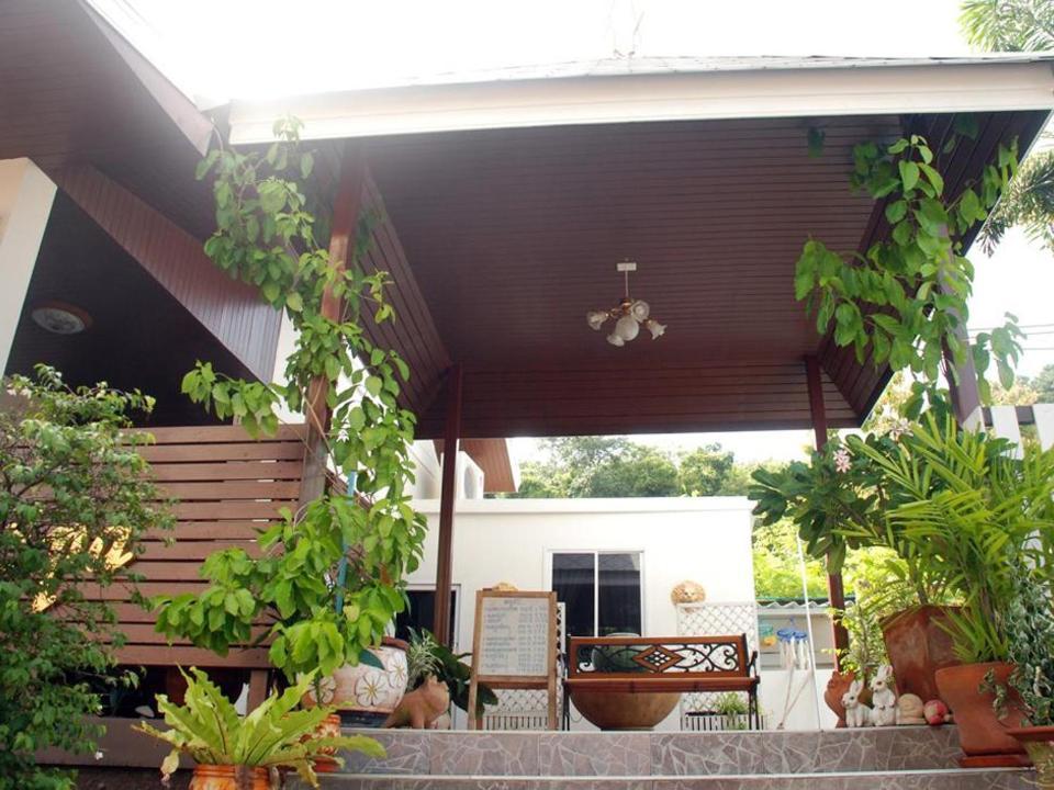 Grand Hill Resort And Spa Nakhon Sawan Exteriör bild
