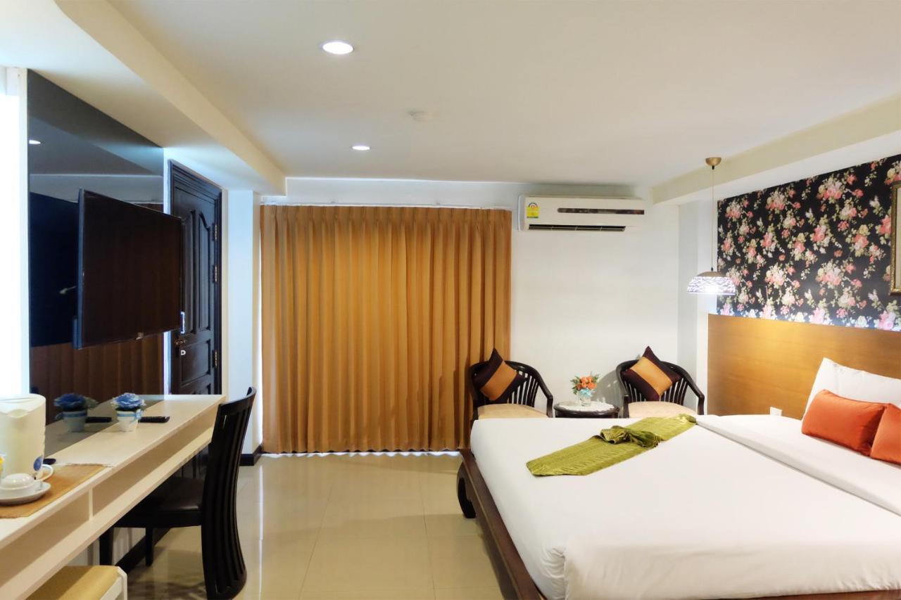Grand Hill Resort And Spa Nakhon Sawan Exteriör bild